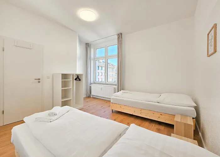 Daire Tolstov - 3 - 25 Min Zur Messe Dus