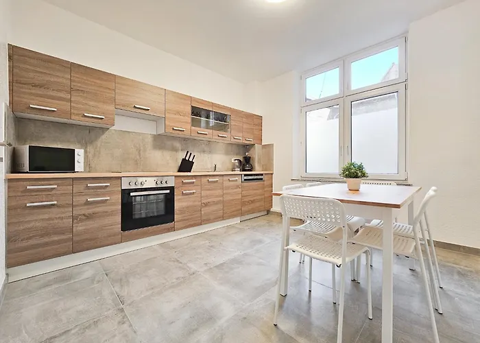 公寓 Tolstov - 3 - 25 Min Zur Messe Dus 杜伊斯堡